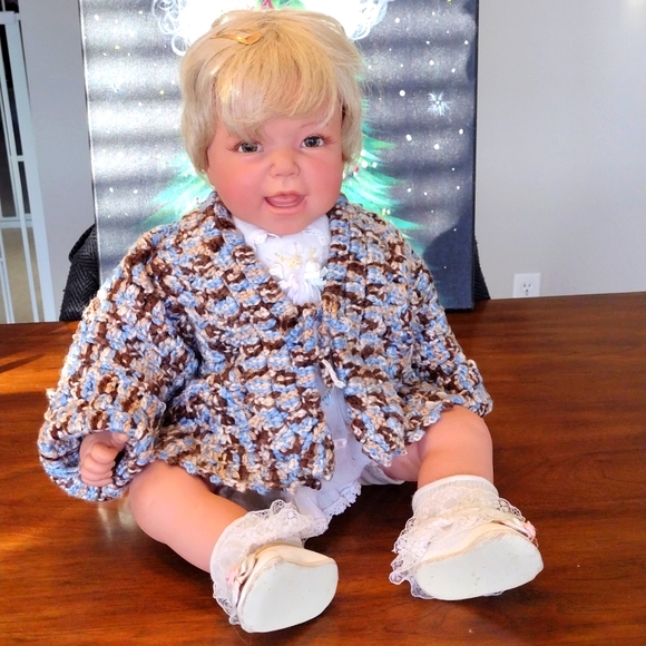 "Hug Me Tight" crocheted infant cardigan - Picture 1 of 3